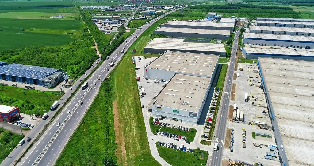 unsplash_t9IfNt9VIkw_industrial park.webp